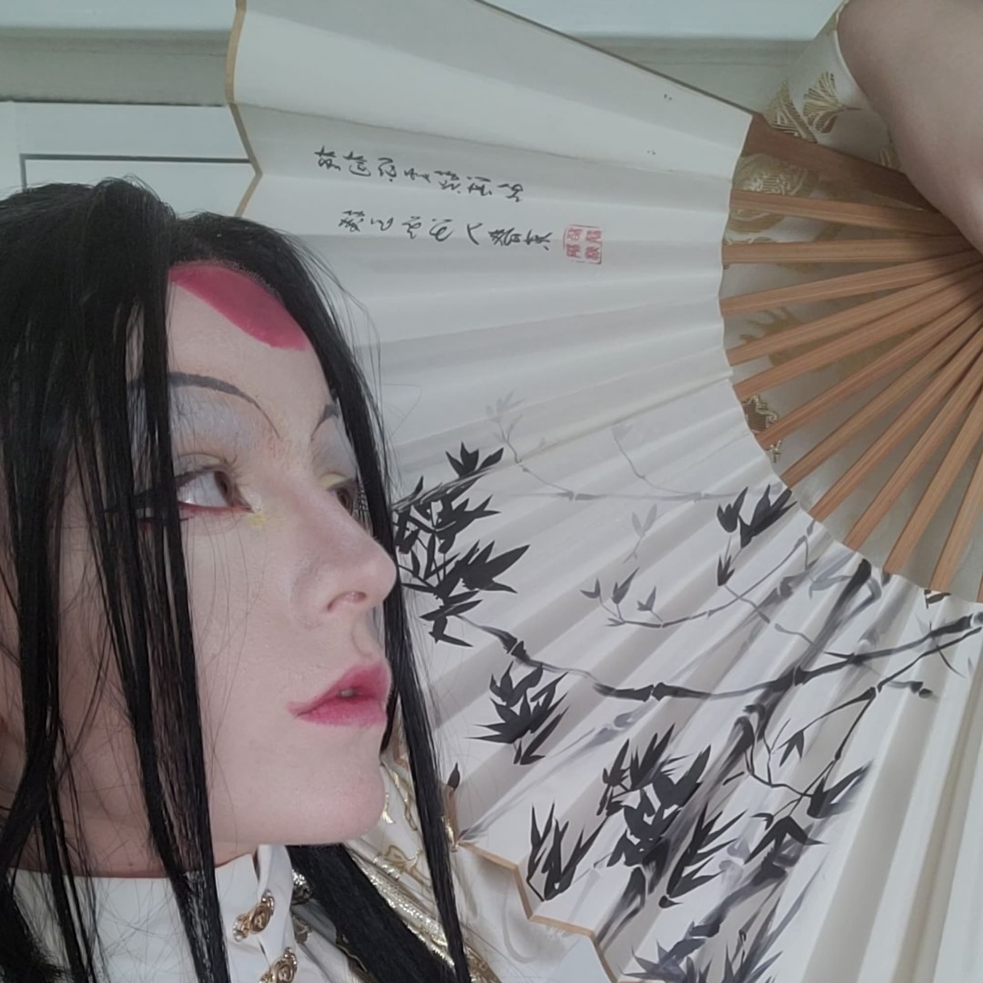 Doindulge makeup - The Scum Villain's Self-Saving System cosplay photoshoot cover