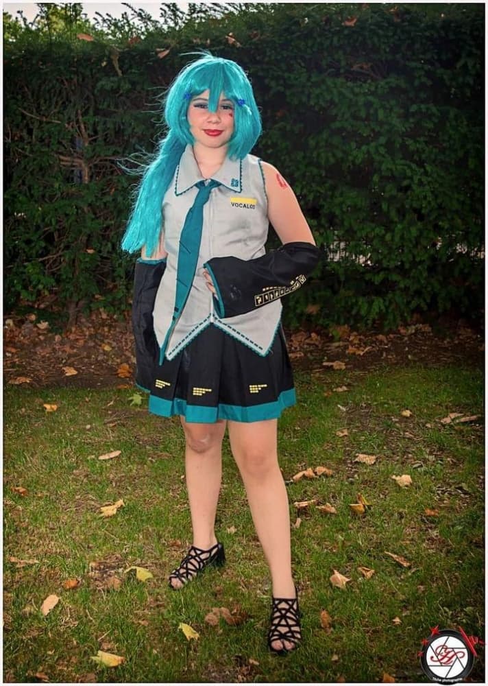 Hatsune Miku 🎤 - Photo 7