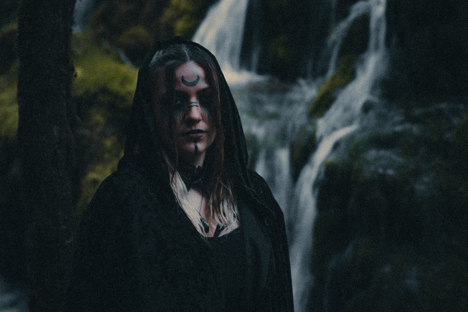 WITCH (V2) - Photo 3