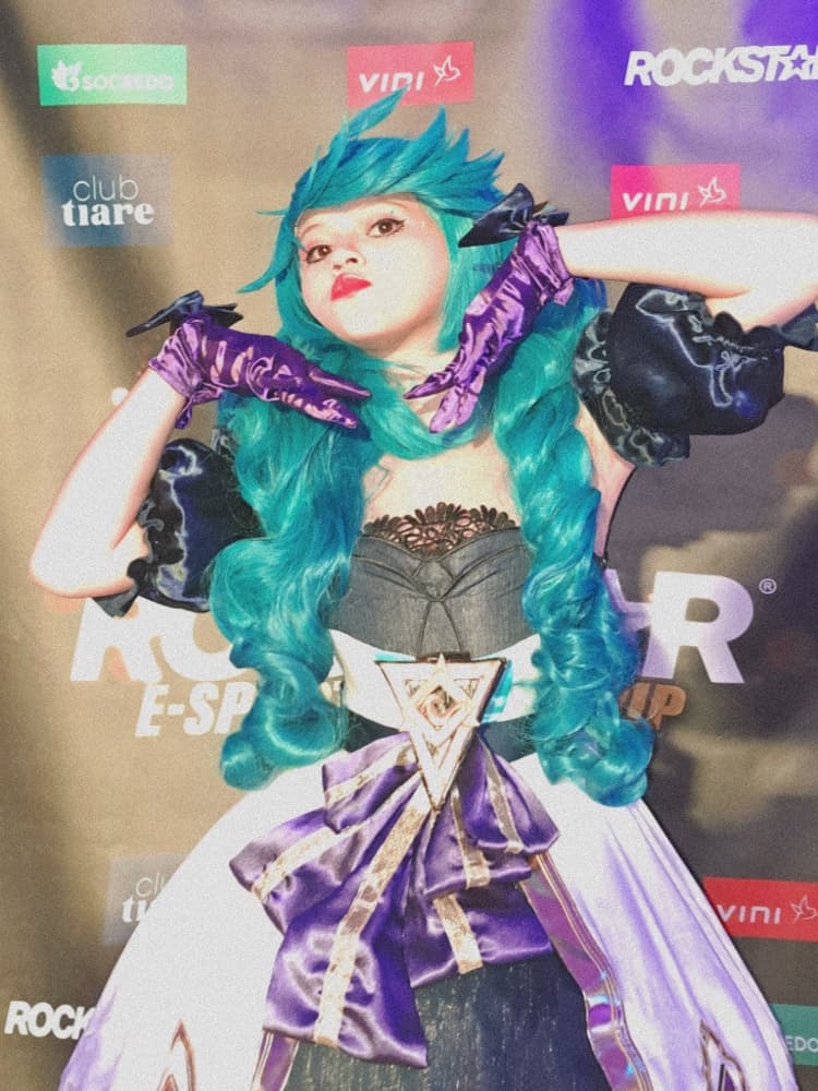 Gwen - LOL - Photo 7