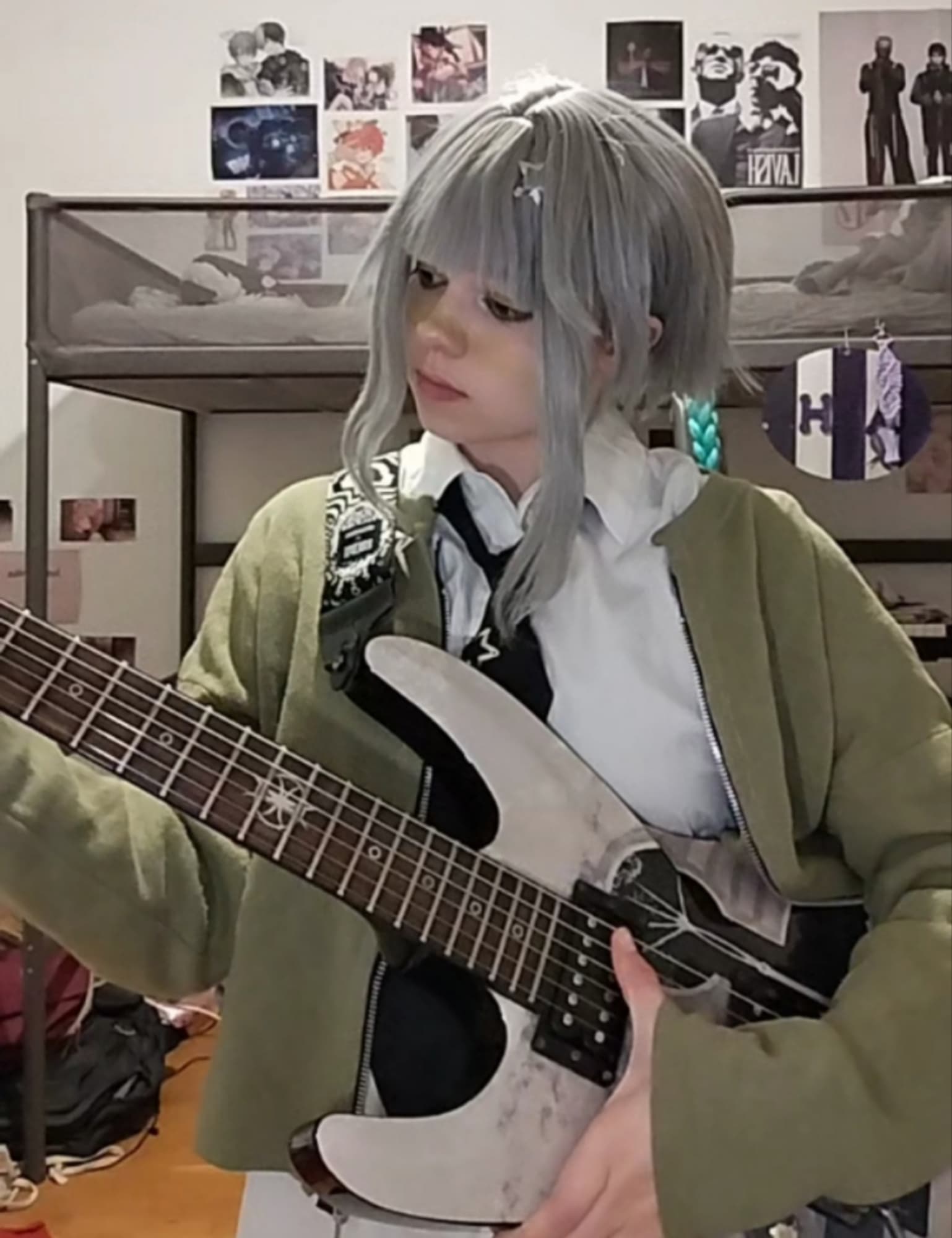 Shiho 💚🎸💫