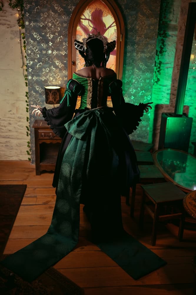 Sieglinde Sullivan  - Photo 7