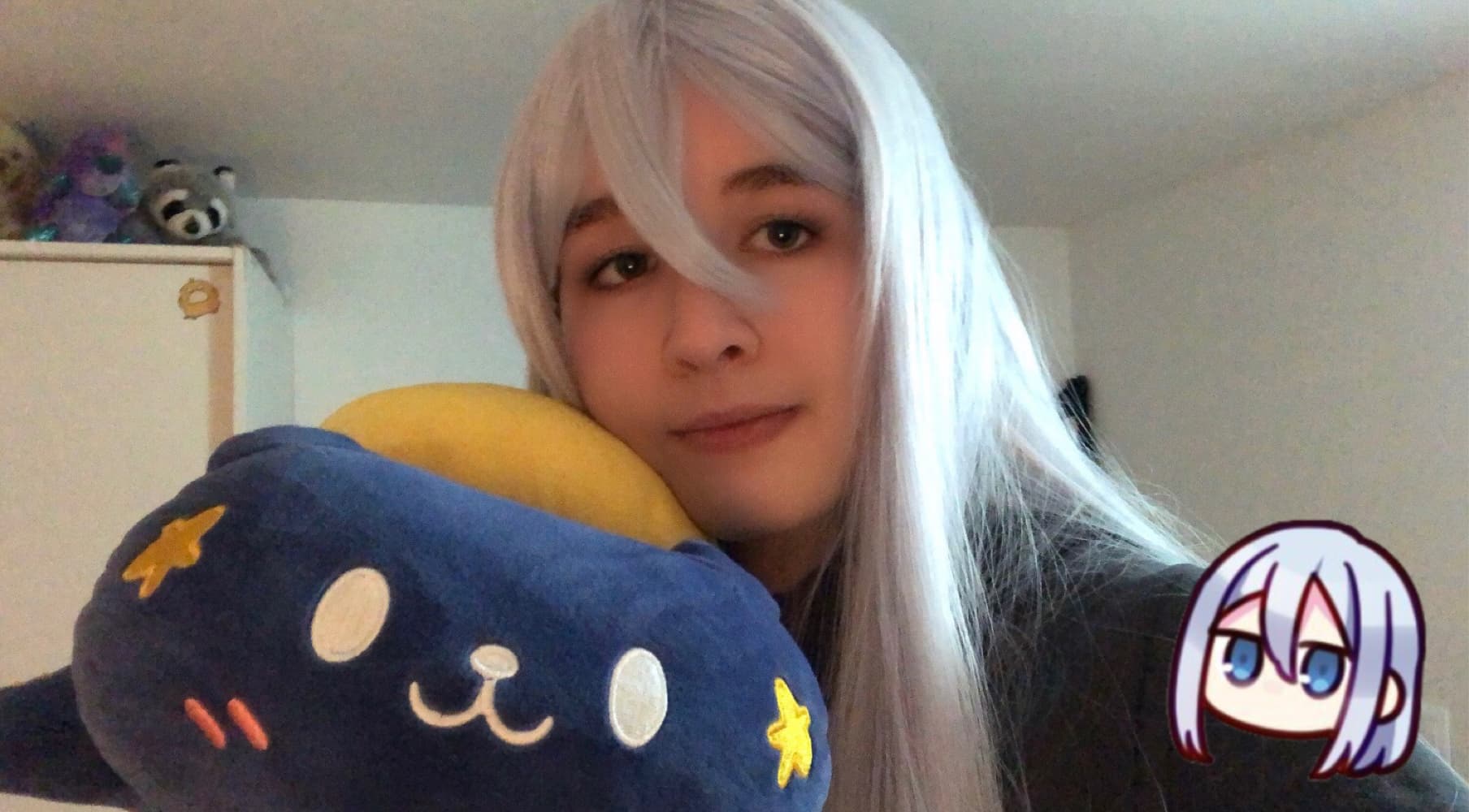 Kanade Yoisaki - Photo 1