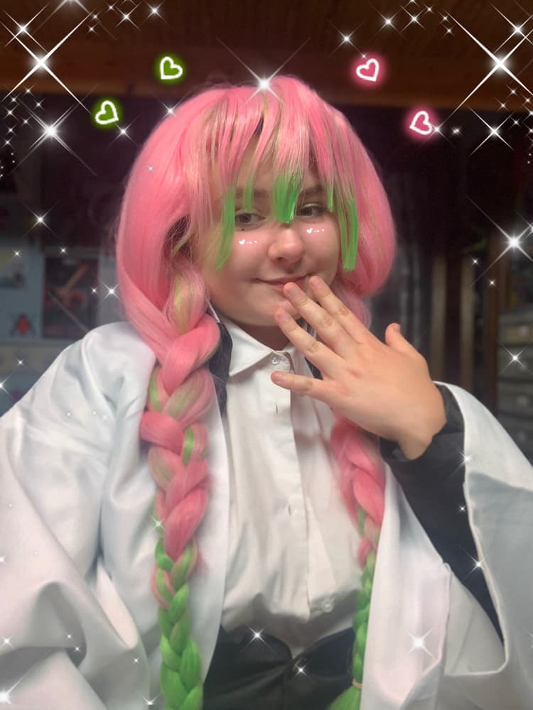 Mitsuri Kanroji 🍡 - Photo 2