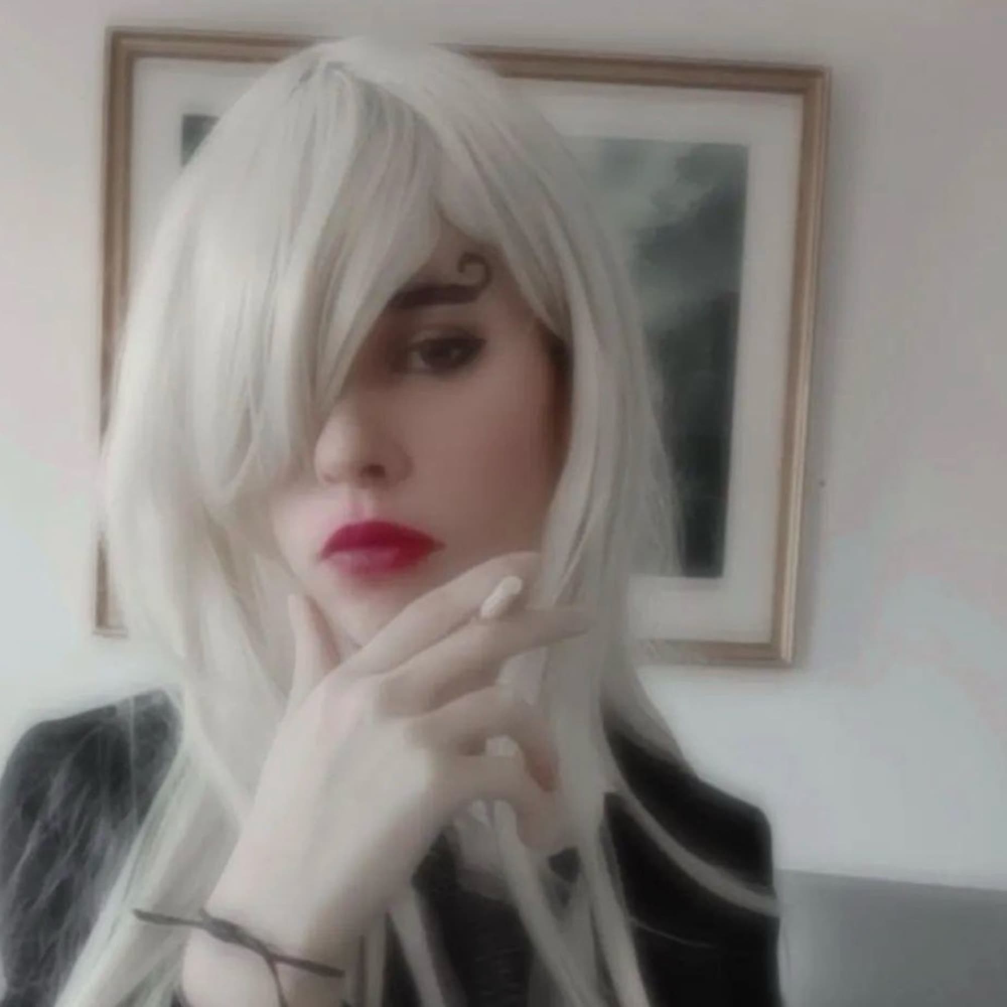 Sanji Vinsmoke Fem - One Piece cosplay photoshoot cover