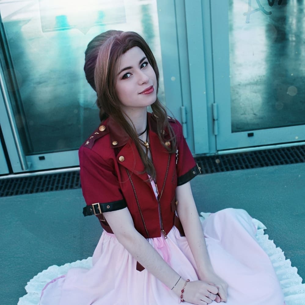 Aerith  - Final Fantasy cosplay photoshoot cover
