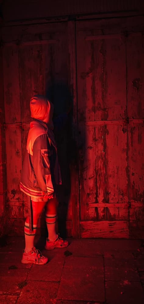 Li Tianchen at night