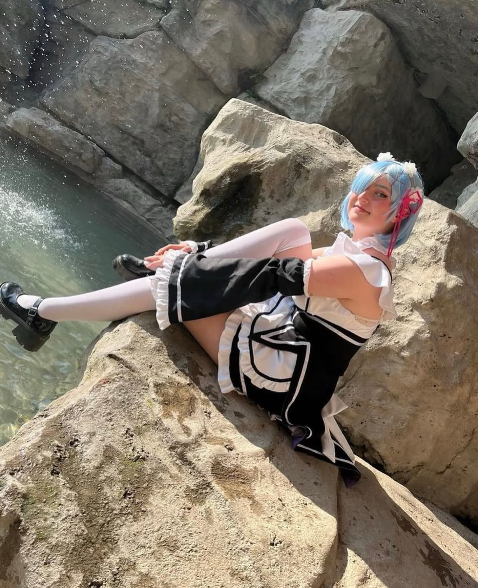 Rem  - Photo 2