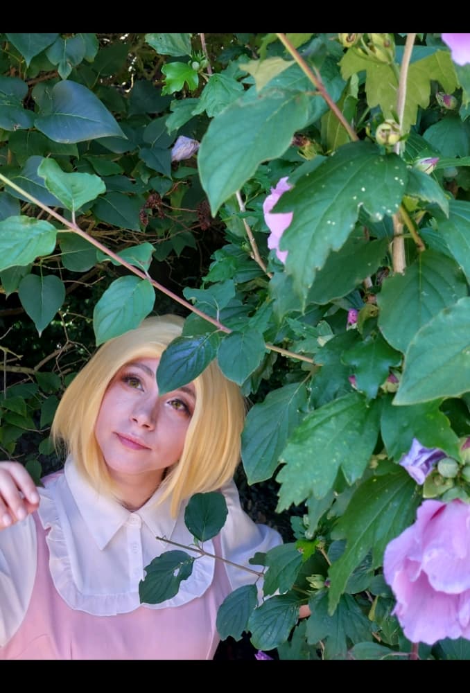 Elaine(Pink Dress) - Photo 2