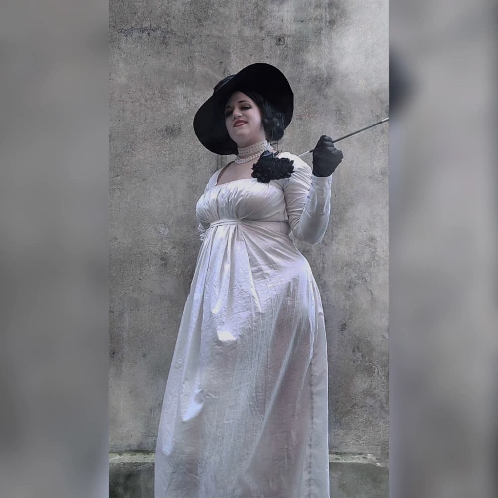 Lady Dimitrescu - Photo 3