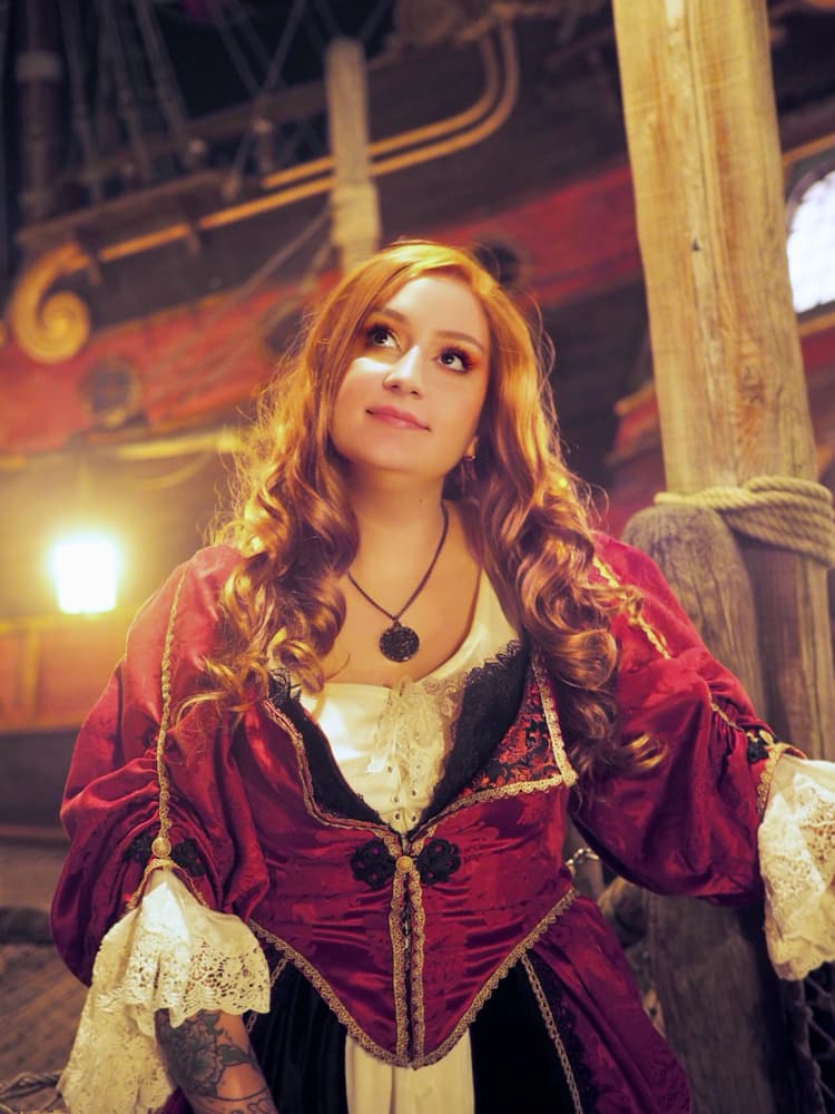 Elisabeth Swann - Photo 19