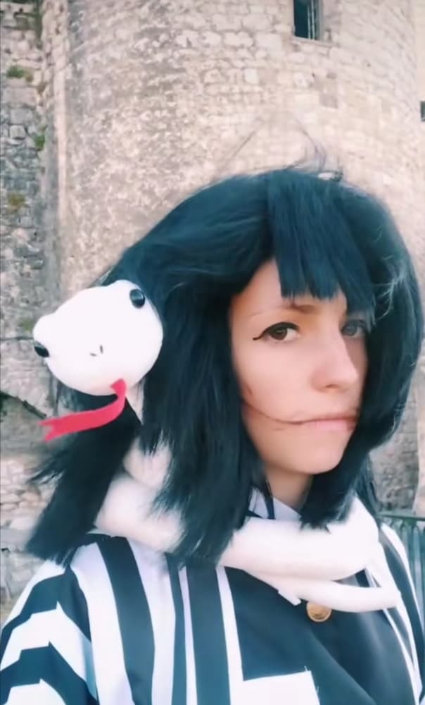 Obanai iguro - Photo 4