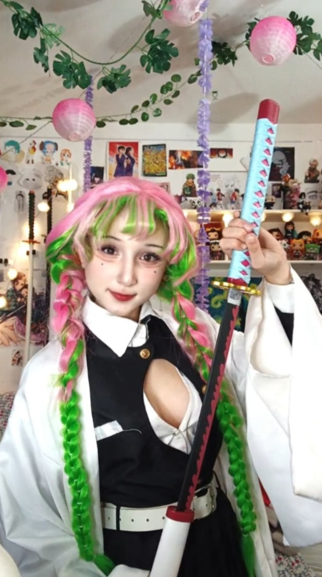 Mitsuri  - Photo 19