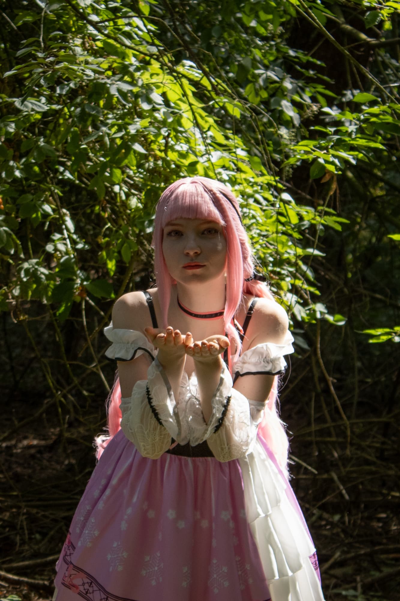 Nikki in nature - Photo 8