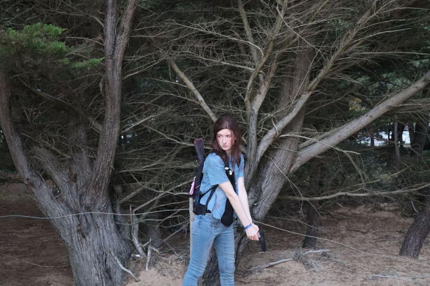 Ellie TLOU2 forest - Photo 13