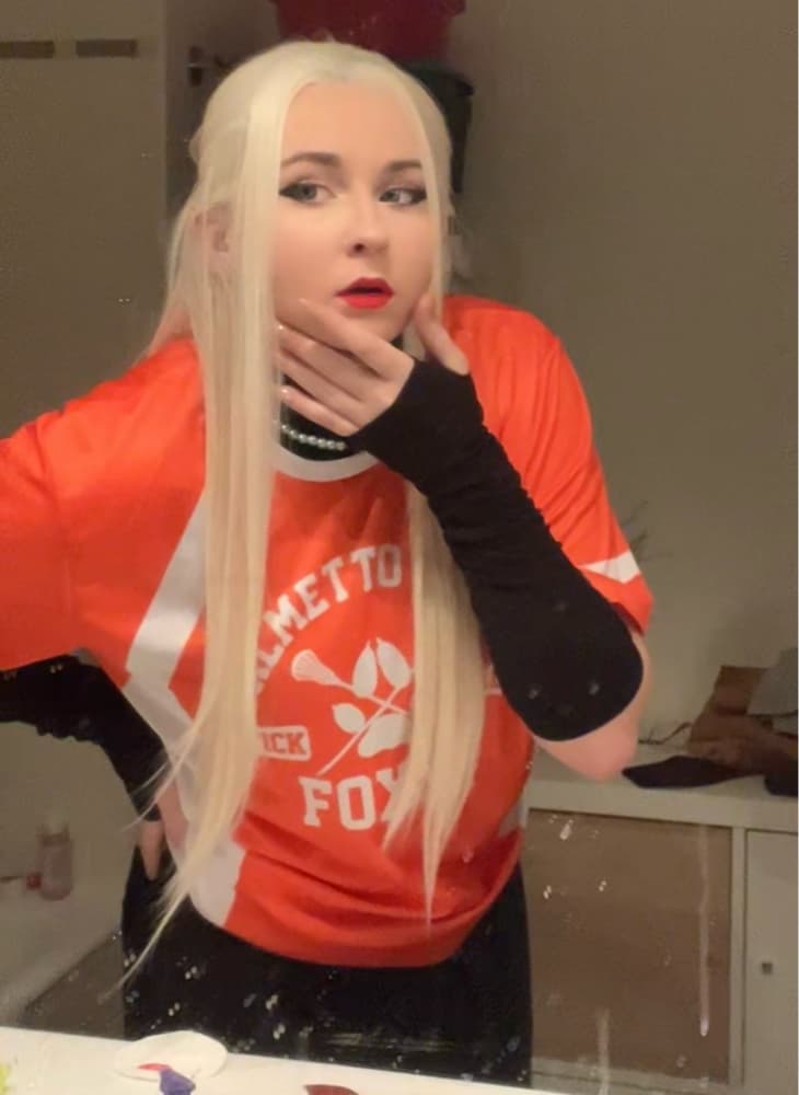 Allison Reynolds  - Photo 9