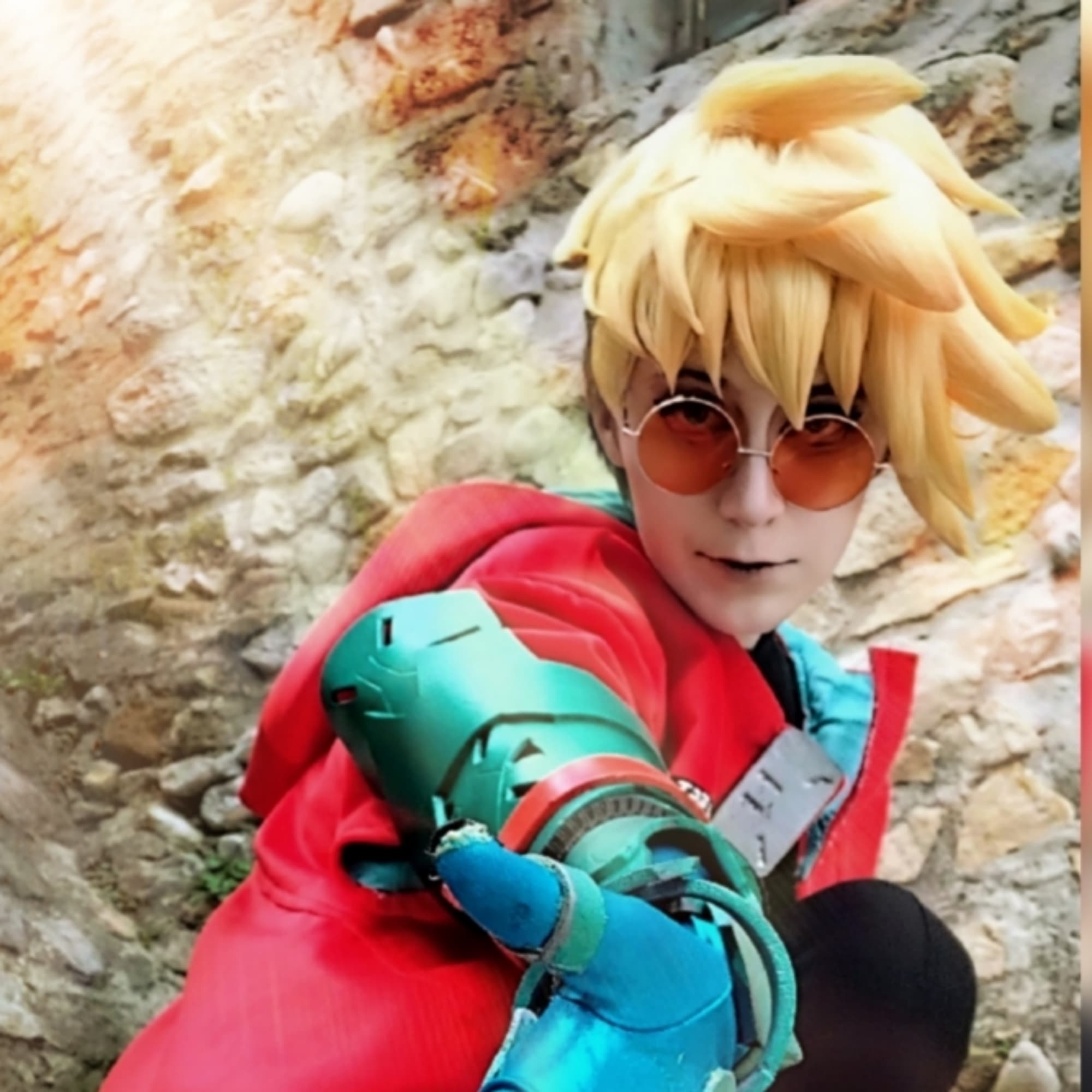 Vash The Stampede  - Trigun cosplay photoshoot cover