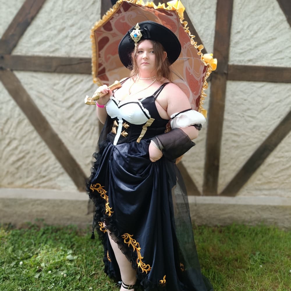 Navia Gown Dress con