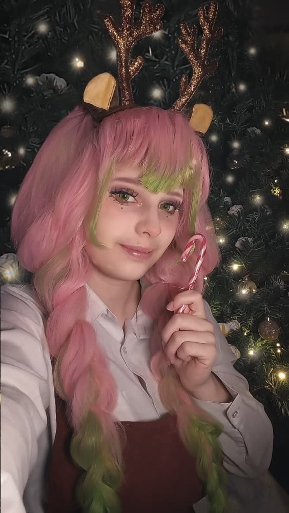 Mitsuri Christmas - Photo 1