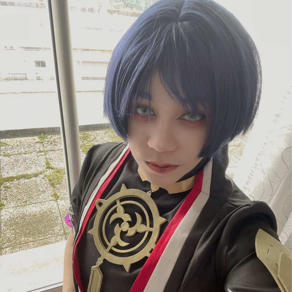 Selfies - Unclassified cosplay photoshoot cover