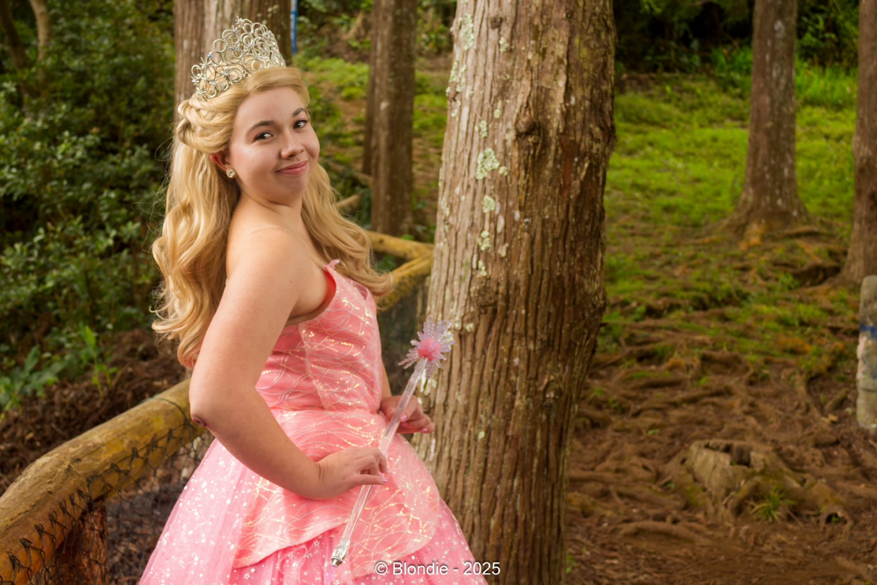 Elphaba & Glinda💚🩷 - Photo 9