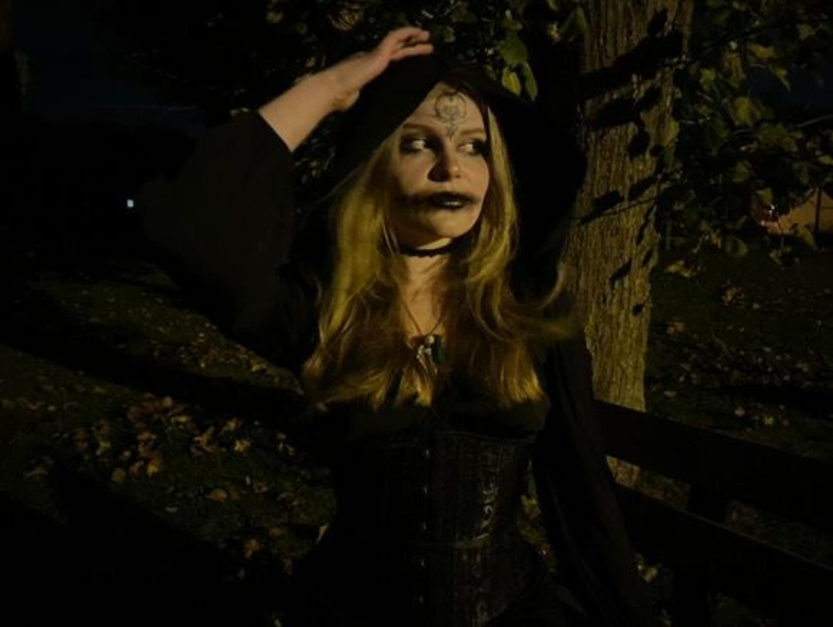 Bella Dimitrescu  - Photo 5