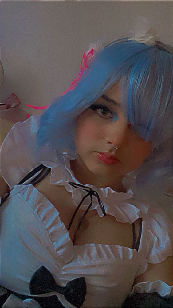 Rem - Photo 2