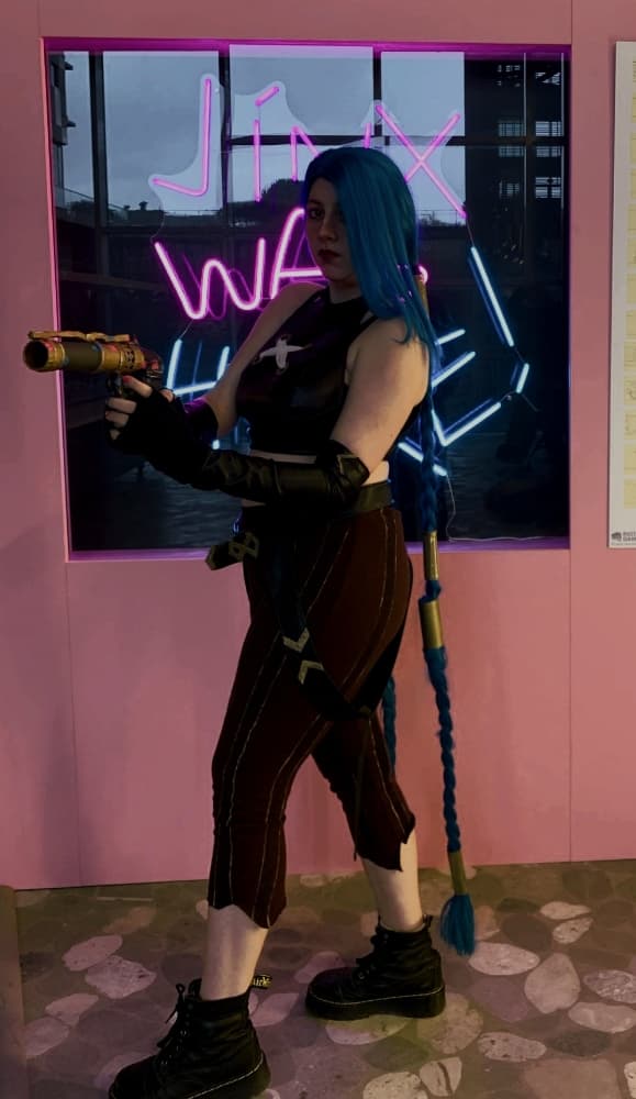 Jinx - Photo 1
