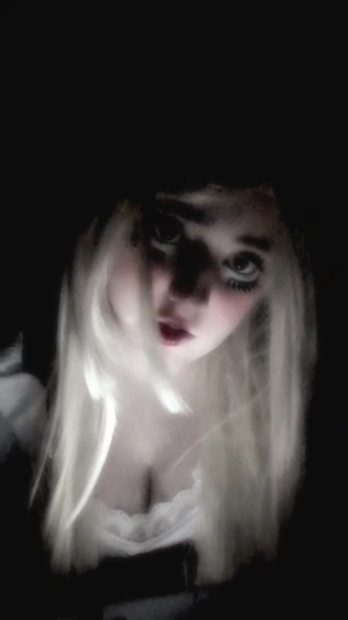 Alice - Photo 7