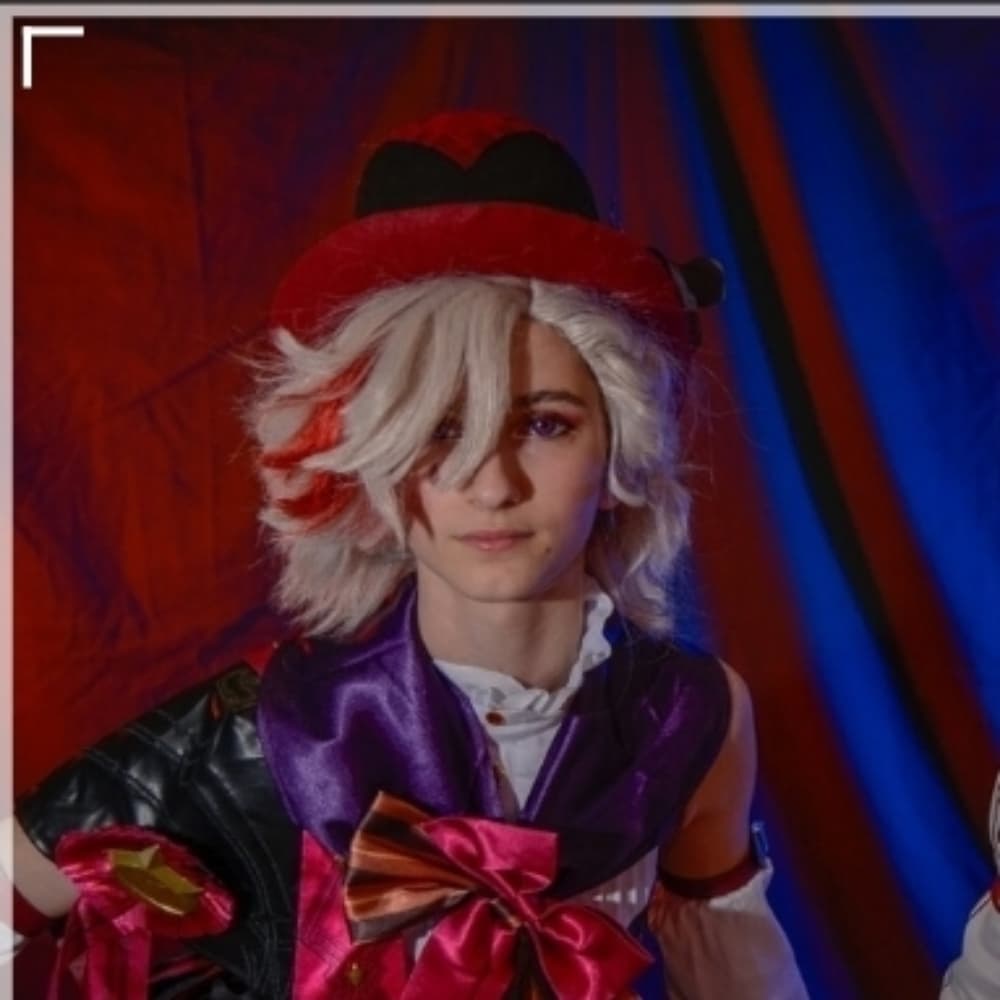 Lyney - Genshin Impact cosplay photoshoot cover