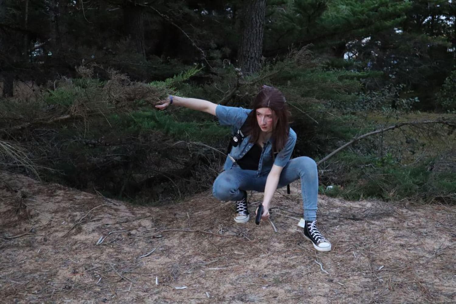 Ellie TLOU2 forest - Photo 23