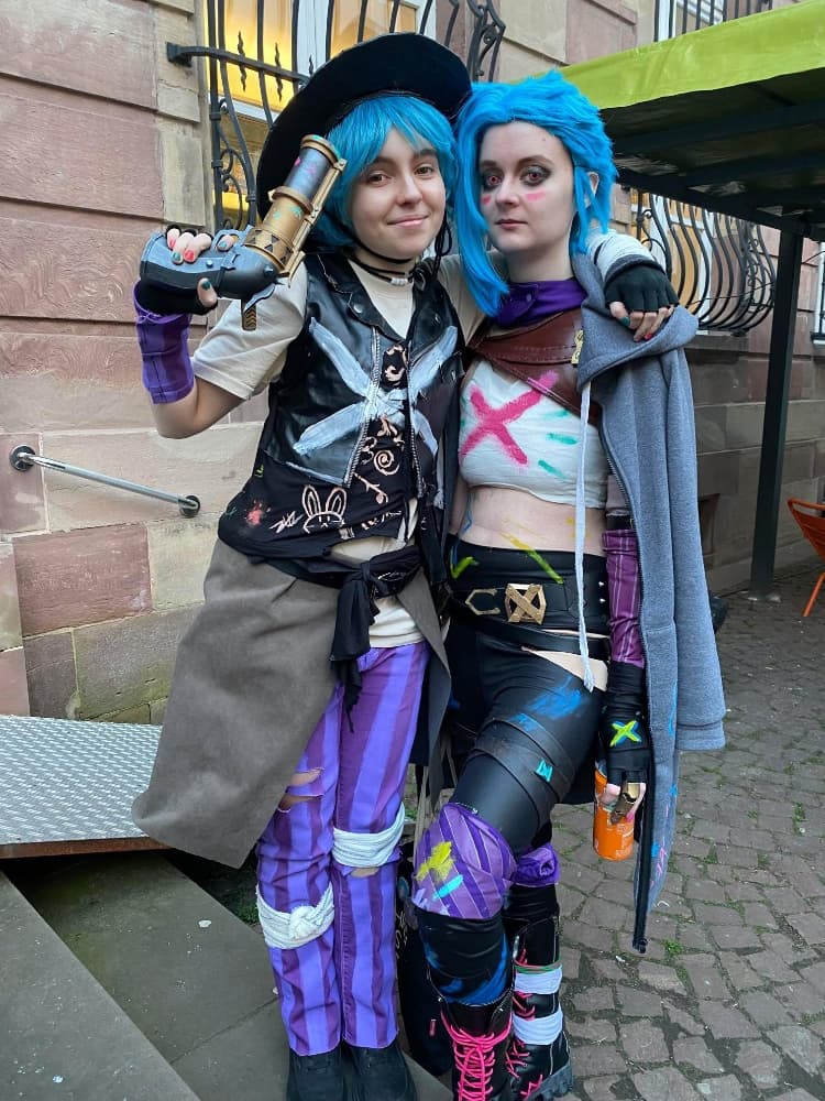 Isha and friends - Photo 8