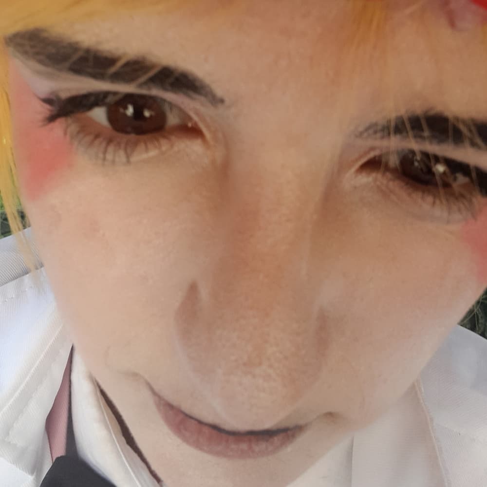 Kiosque - Unclassified cosplay photoshoot cover