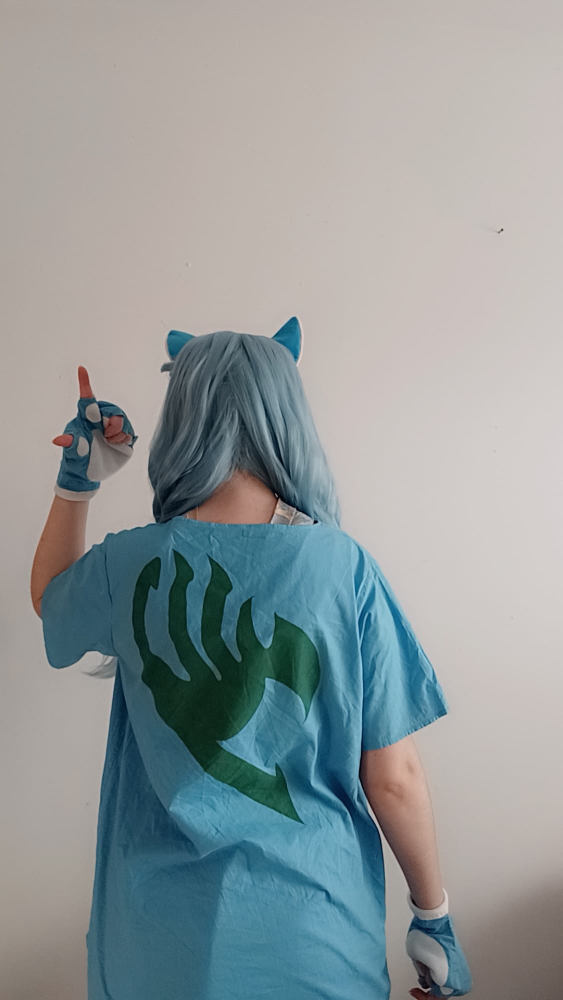 Happy - Photo 6