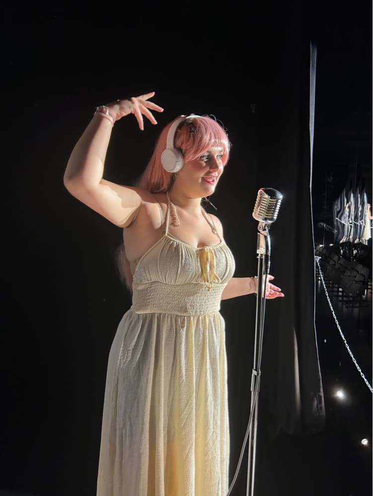 Luka megurine - Photo 16