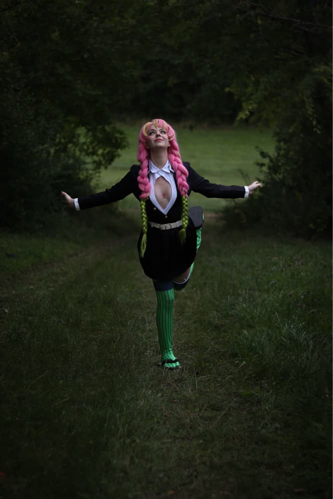 Mitsuri Kanroji - Photo 2