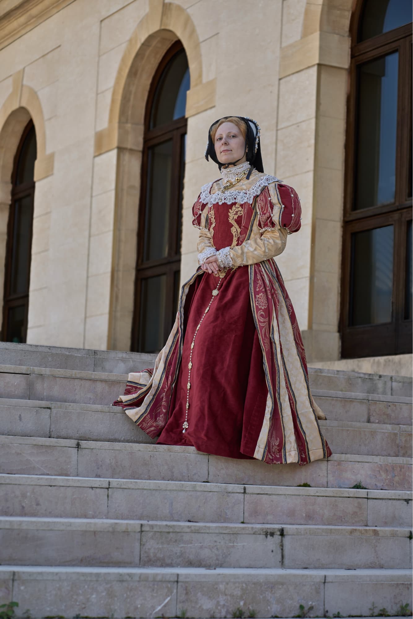 Mary I of England Cosplay - Photo 2