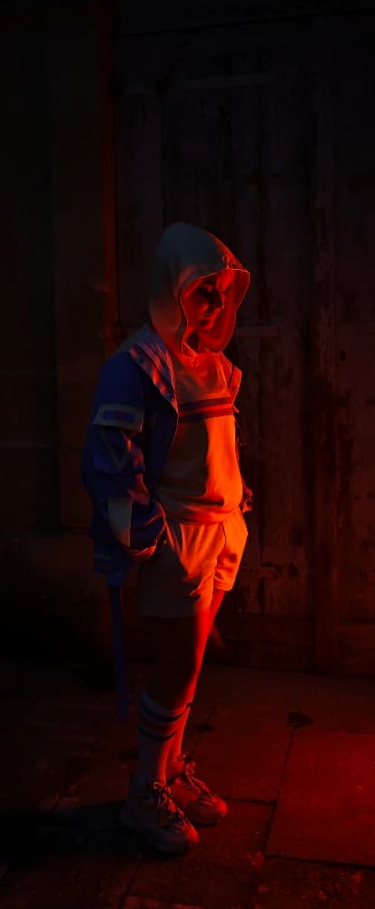 Li Tianchen at night - Photo 4