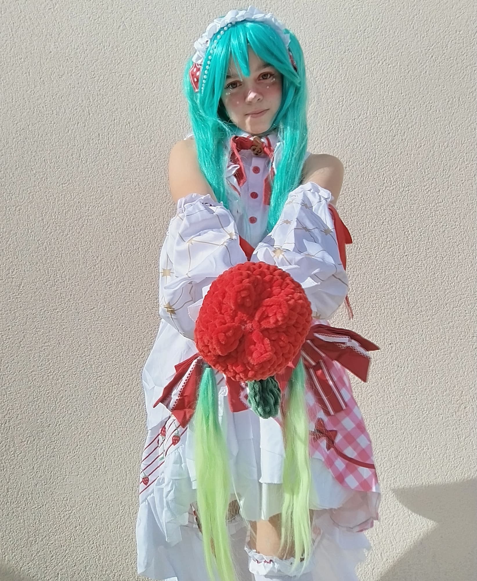 Strawberry Miku 🍓💚 - Photo 16