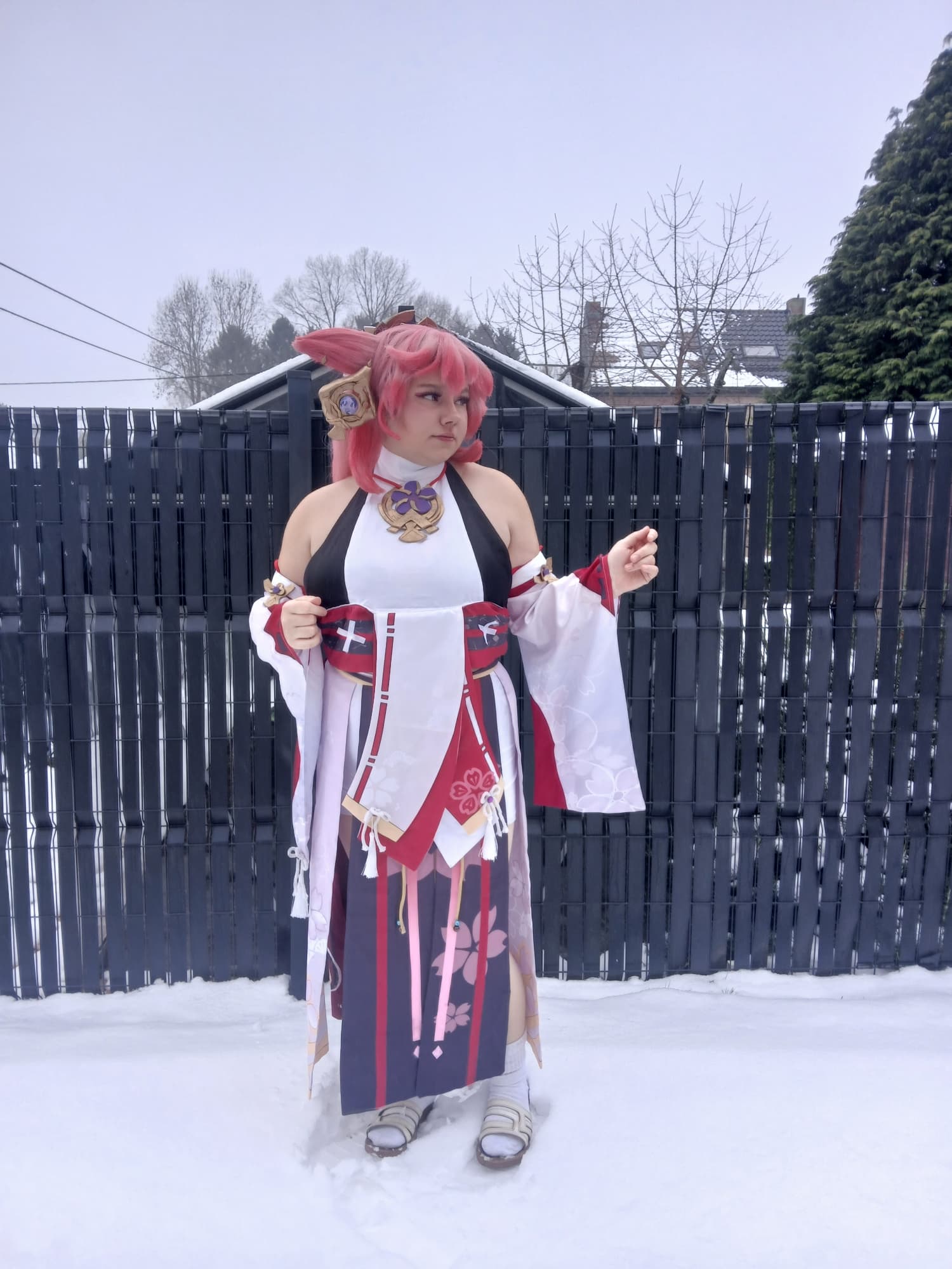 Yae miko in snow - Photo 22