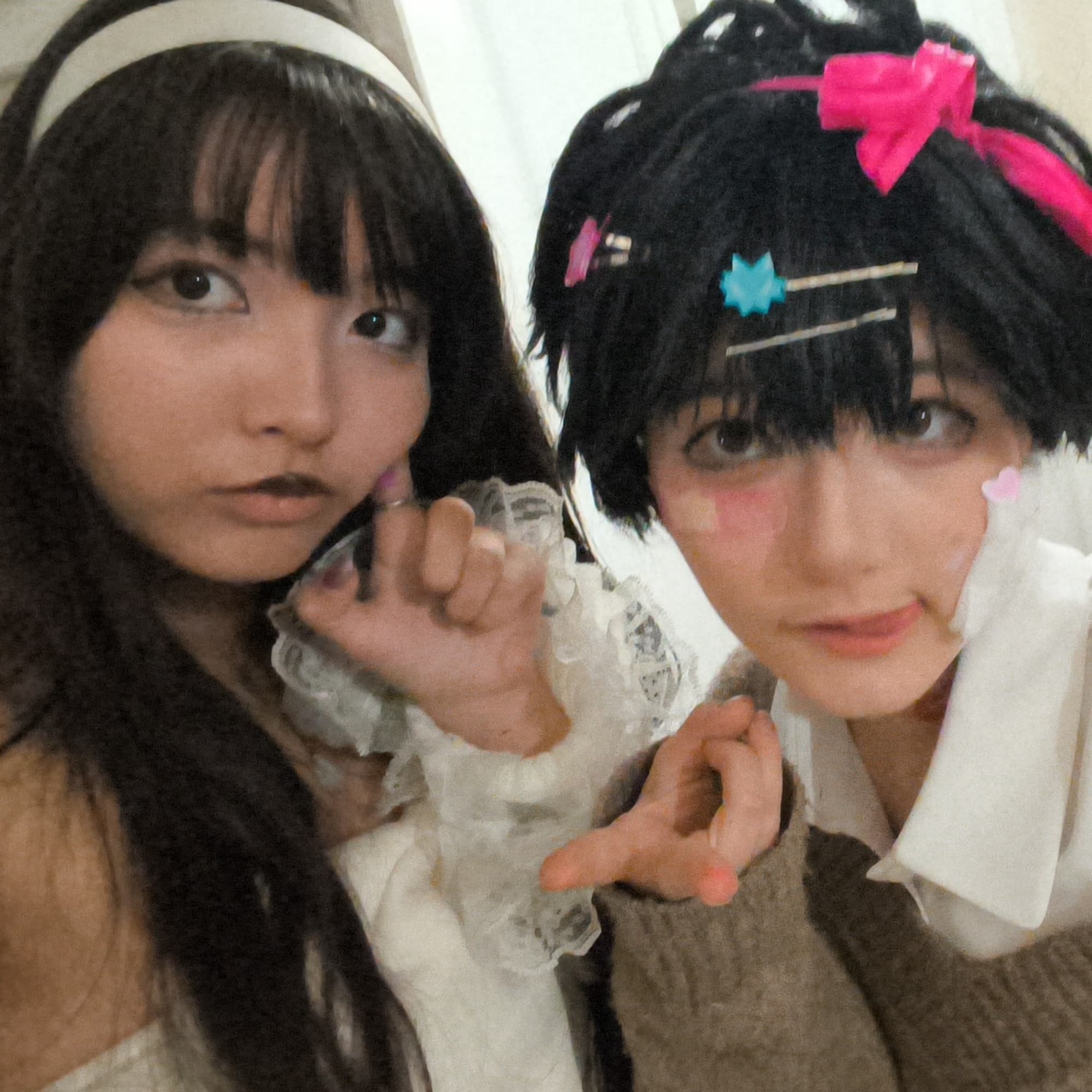 Ivan & sua - Alien Stage cosplay photoshoot cover