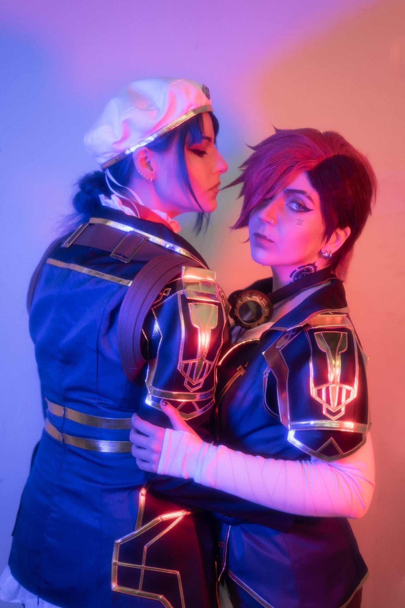 Vi & Caitlyn - Photo 3