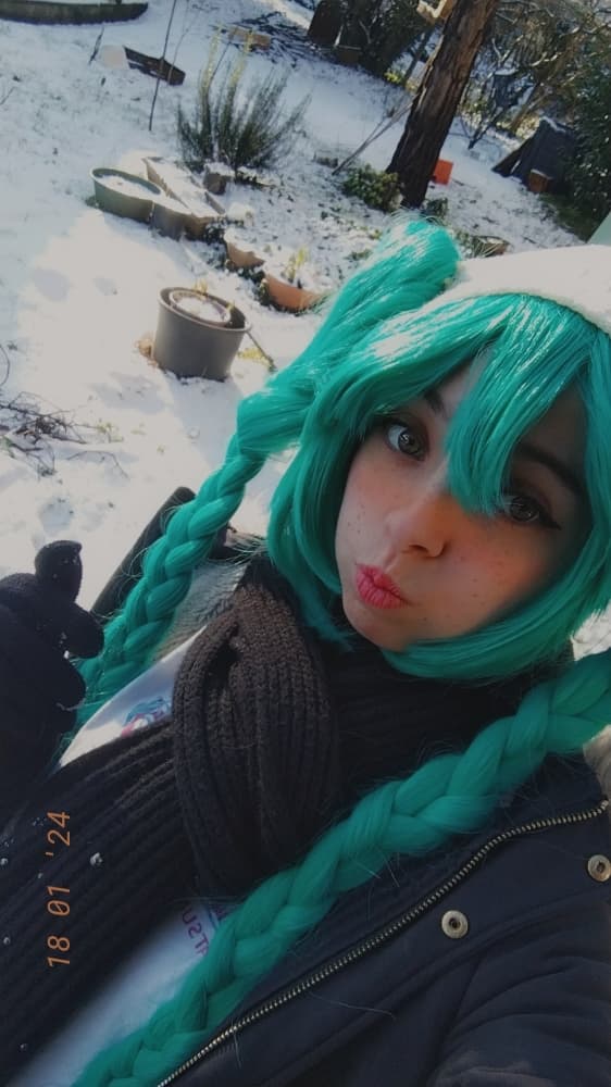 Miku snow casual cos - Photo 1