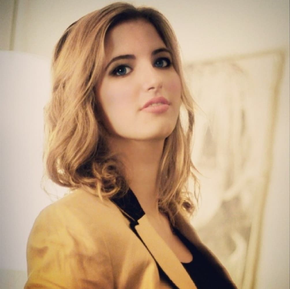 Caroline Forbes - Photo 6