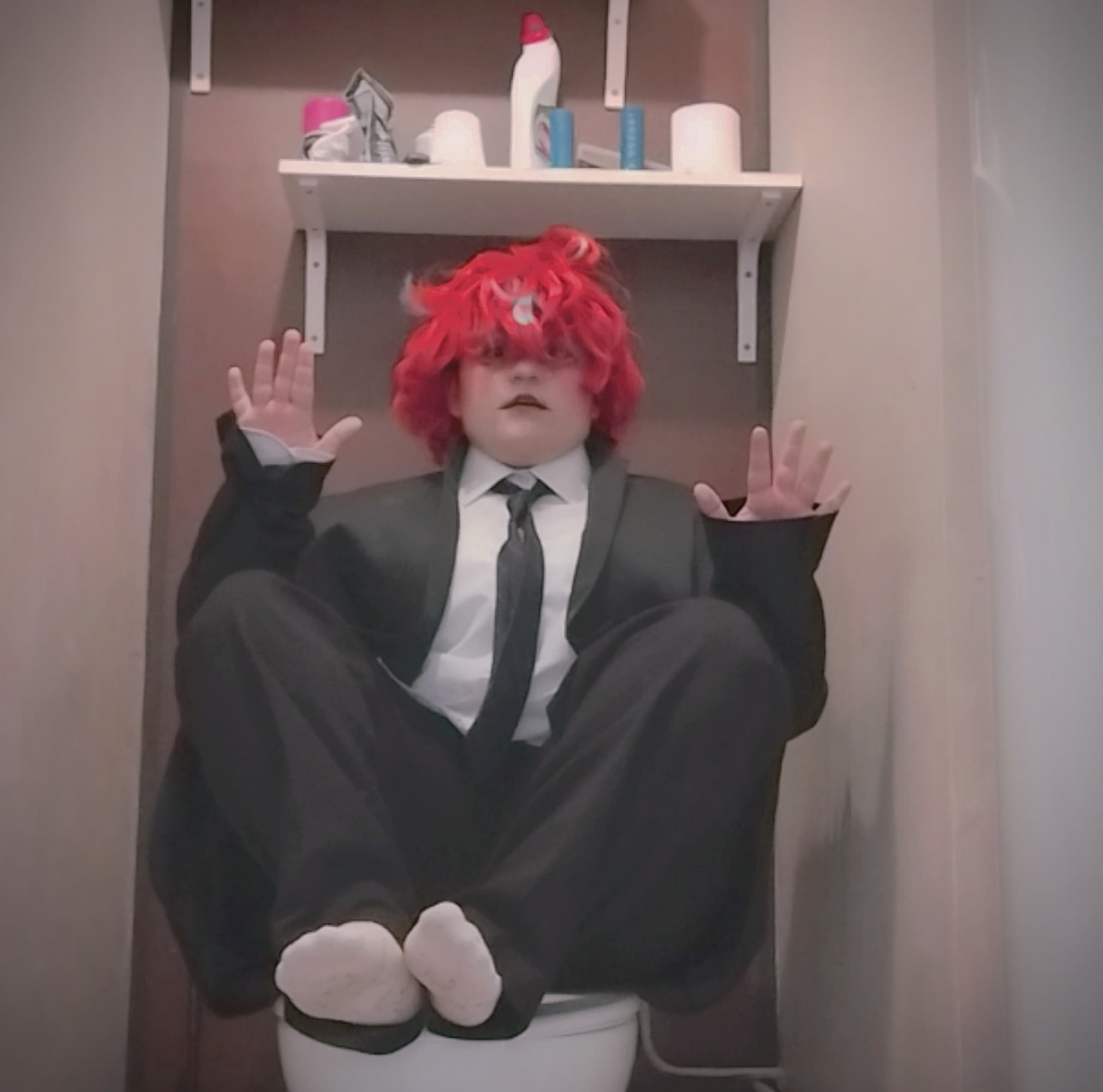 Doppo toilette scene