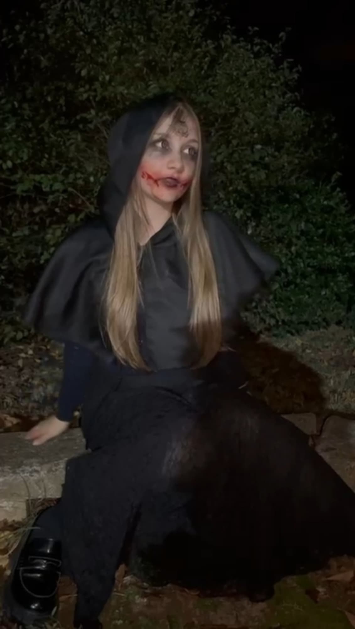 Bela Dimitrescu - Photo 4