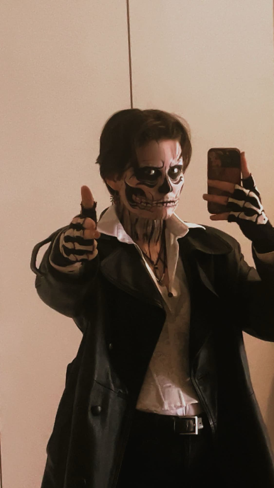 Skull makeup - Photo 5