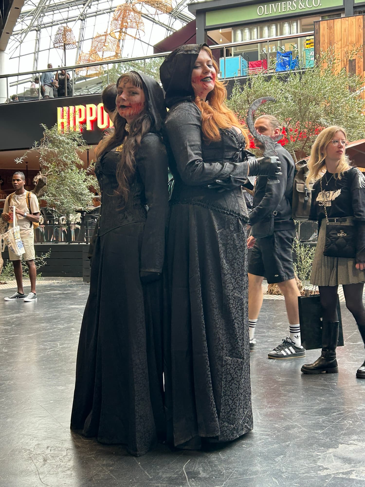 Daniela Dimitrescu 2 - Photo 8