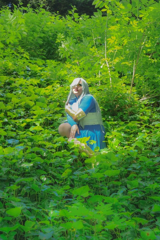 Elizabeth de Liones  - Photo 1