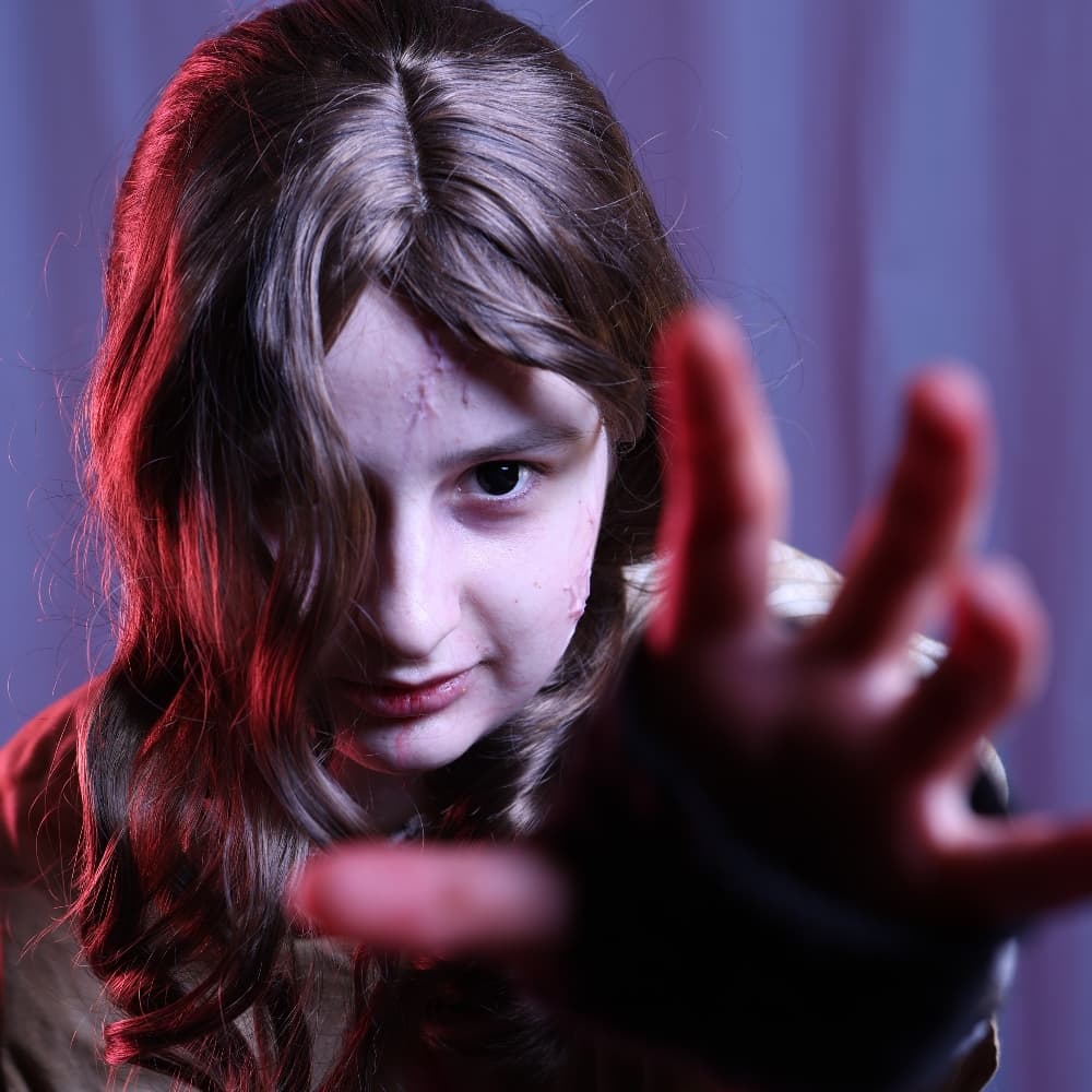 Oc the maze runner - The Maze Runner cosplay photoshoot cover